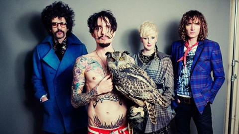 O The Darkness está de volta. Ouça "Open Fire"!