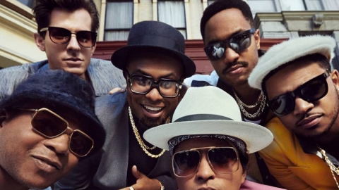 Bruno Mars faz show na Casa Branca