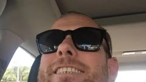 Corey Taylor, do Slipknot, revela que quebrou o pescoço e não percebeu