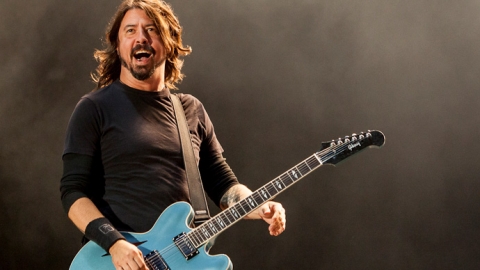 Foo Fighters, Miley Cyrus e Metallica estarão hoje em show tributo a Chris Cornell