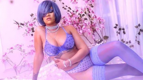 Rihanna estrelando sua nova campanha de lingerie e muito mais nas imagens da semana
