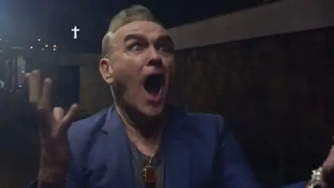 Morrissey confirma novo album "Make-Up Is A Lie" e divulga faixa-titulo. Ouça com letra e tradução!