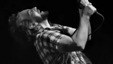 Pearl Jam será atração do Rock in Rio, diz jornalista