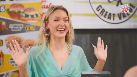 Zara Larsson aponta Brasil como o público mais barulhento de sua carreira
