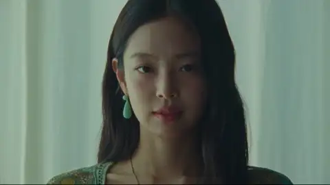Jennie lança o single, "Less than a Lover". Ouça com letra e tradução!