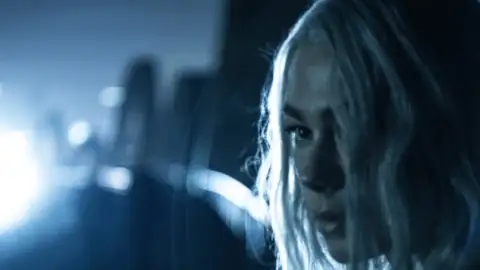 Phoebe Bridgers lança o álbum, "Lost Weekend". Escute com as letras!