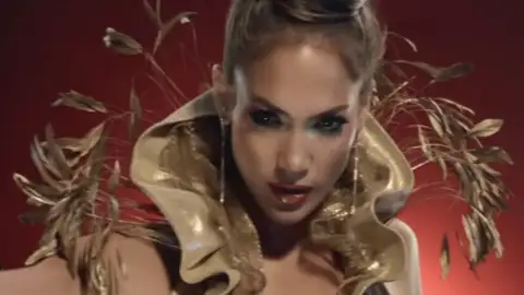 Jennifer Lopez entra no Clube do Bilhão do Spotify com "On The Floor"