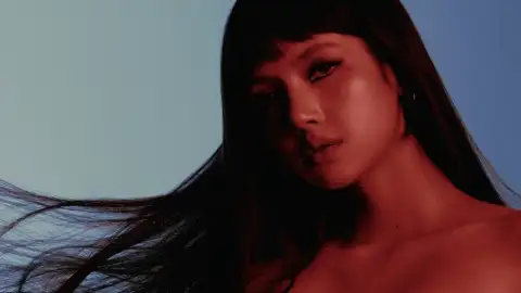 Lisa anuncia novo EP solo, "Press Play"; enquanto BLACKPINK sem em pausa