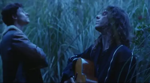Veja o clipe da nova música, "Home", com a letra e a tradução!