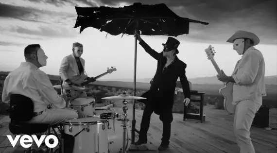 U2